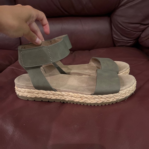 Naturalizer Soul sandal - Picture 1 of 5